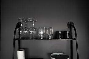 R13 - A Townhouse Hotel