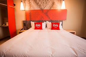 ibis Weihai Oriental New Ground  Hotel