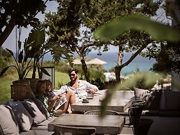 The Bay Hotel & Suites