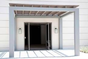 The Bay Hotel & Suites