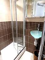 22 43 Clanricarde Gardens Studio