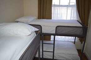 Blue Horseshoe - Hostel