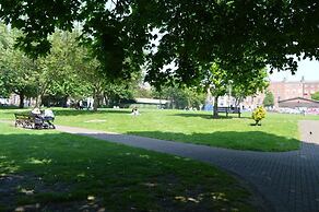 Blue Horseshoe - Hostel