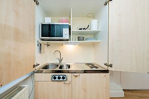 24 43 Stunning Studio in Notting Hill