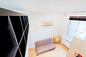 24 43 Stunning Studio in Notting Hill