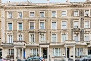 24 43 Stunning Studio in Notting Hill