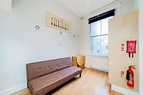 24 43 Stunning Studio in Notting Hill
