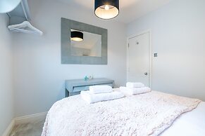 Immaculate Designer Home in Wandsworth