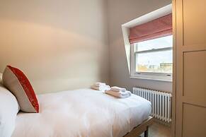 Immaculate Designer Home in Wandsworth