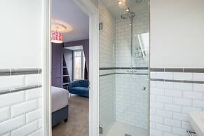 Immaculate Designer Home in Wandsworth