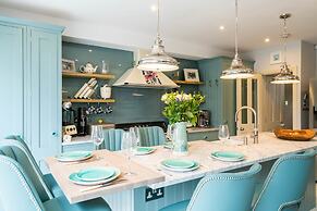 Immaculate Designer Home in Wandsworth