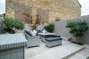 Immaculate Designer Home in Wandsworth