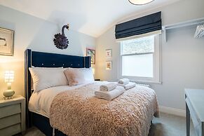 Immaculate Designer Home in Wandsworth