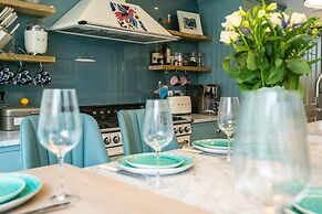 Immaculate Designer Home in Wandsworth