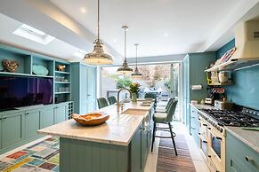 Immaculate Designer Home in Wandsworth