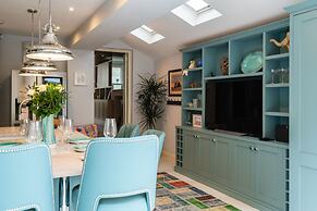 Immaculate Designer Home in Wandsworth