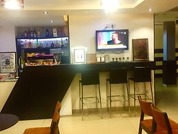 Sunrise Hotel Çameria