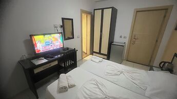 Sunrise Hotel Çameria