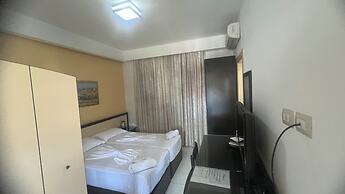 Sunrise Hotel Çameria