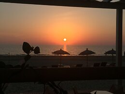 Sunrise Hotel Çameria