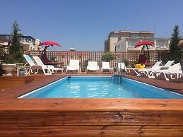 Sunrise Hotel Çameria