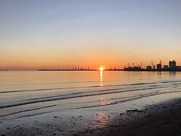 Sunrise Hotel Çameria