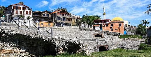 Sunrise Hotel Çameria