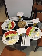 Sunrise Hotel Çameria