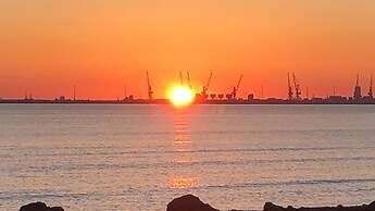 Sunrise Hotel Çameria