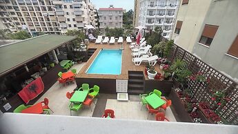 Sunrise Hotel Çameria