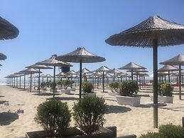 Sunrise Hotel Çameria