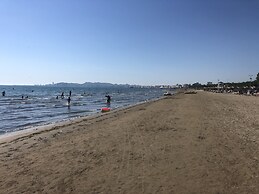 Sunrise Hotel Çameria