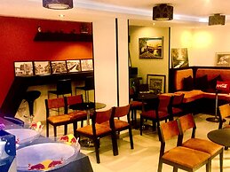 Sunrise Hotel Çameria