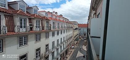 Happy @ Chiado