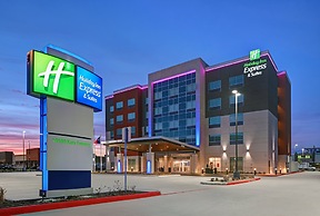 Holiday Inn Express & Suites Houston - Memorial City Centre, an IHG Ho