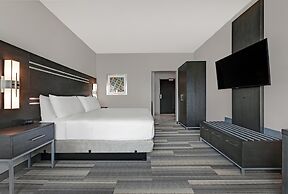 Holiday Inn Express & Suites Houston - Memorial City Centre by IHG