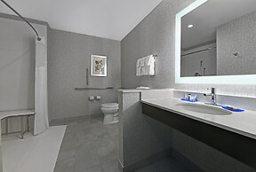 Holiday Inn Express & Suites Houston - Memorial City Centre by IHG