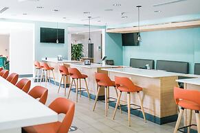 Holiday Inn Hotel And Suites Fayetteville W-Fort Bragg Area by IHG