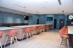Holiday Inn Hotel And Suites Fayetteville W-Fort Bragg Area by IHG