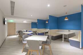 Holiday Inn Express Shanghai Gubei by IHG