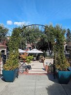 Los Gatos Garden Inn Hotel