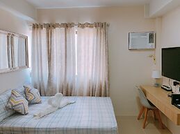 The Persimmon Cebu by Sleepingpong