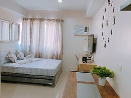 The Persimmon Cebu by Sleepingpong