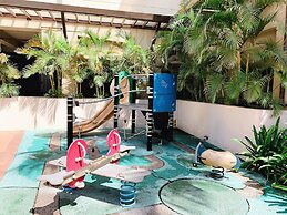 The Persimmon Cebu by Sleepingpong