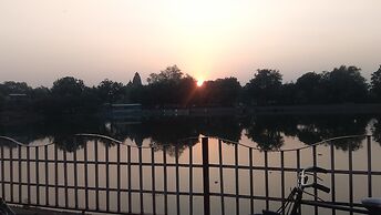 Hotel Khajuraho Temple View