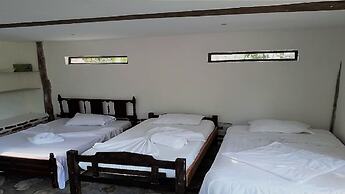 Hierba Buena Eco Hostel