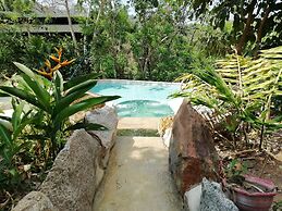 Hierba Buena Eco Hostel