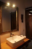 Maisha Marefu Apartments