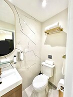 Toronto Rooms and Suites