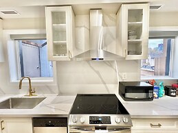 Toronto Rooms and Suites